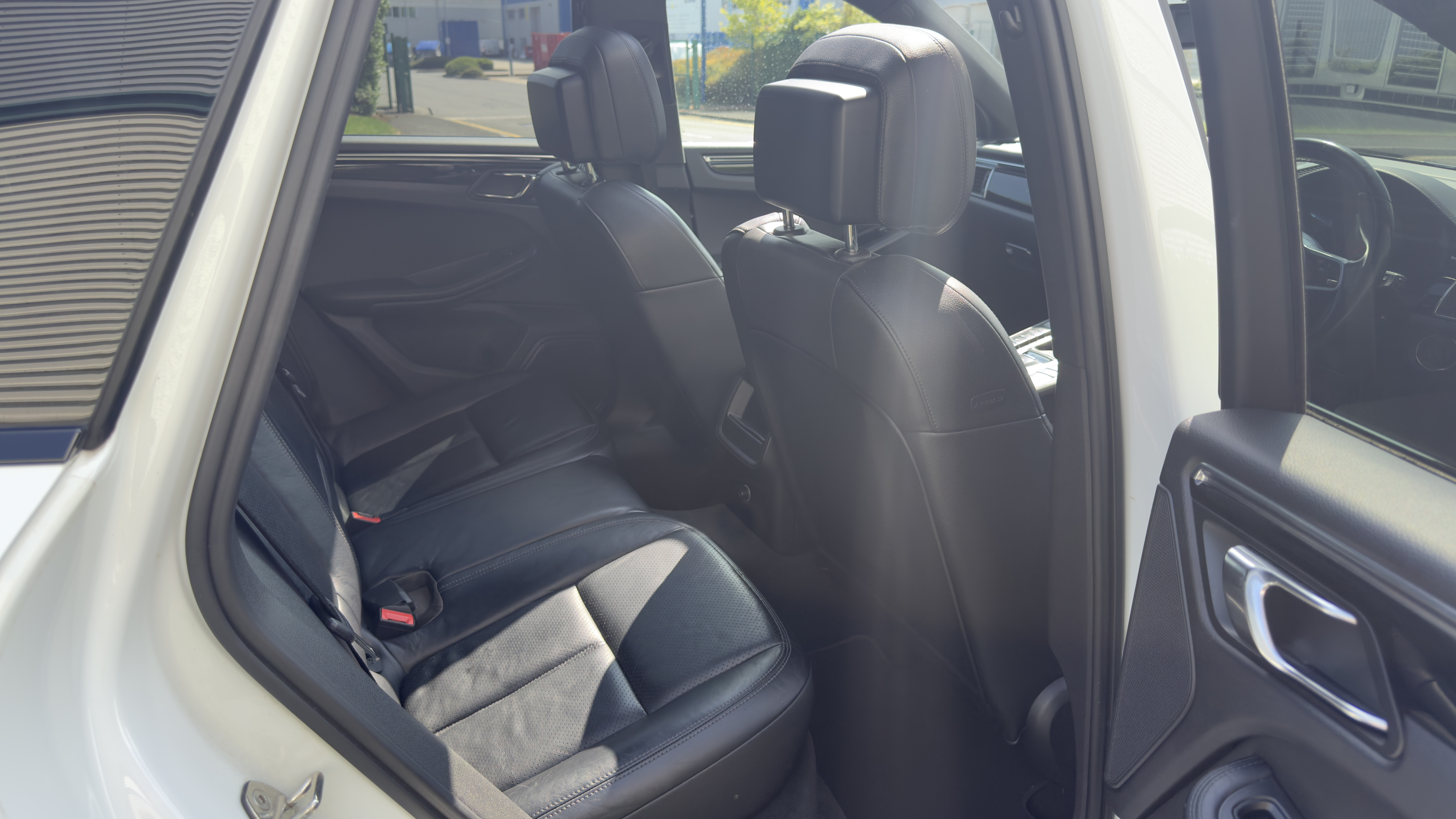 Porsche Macan (2014) image 10