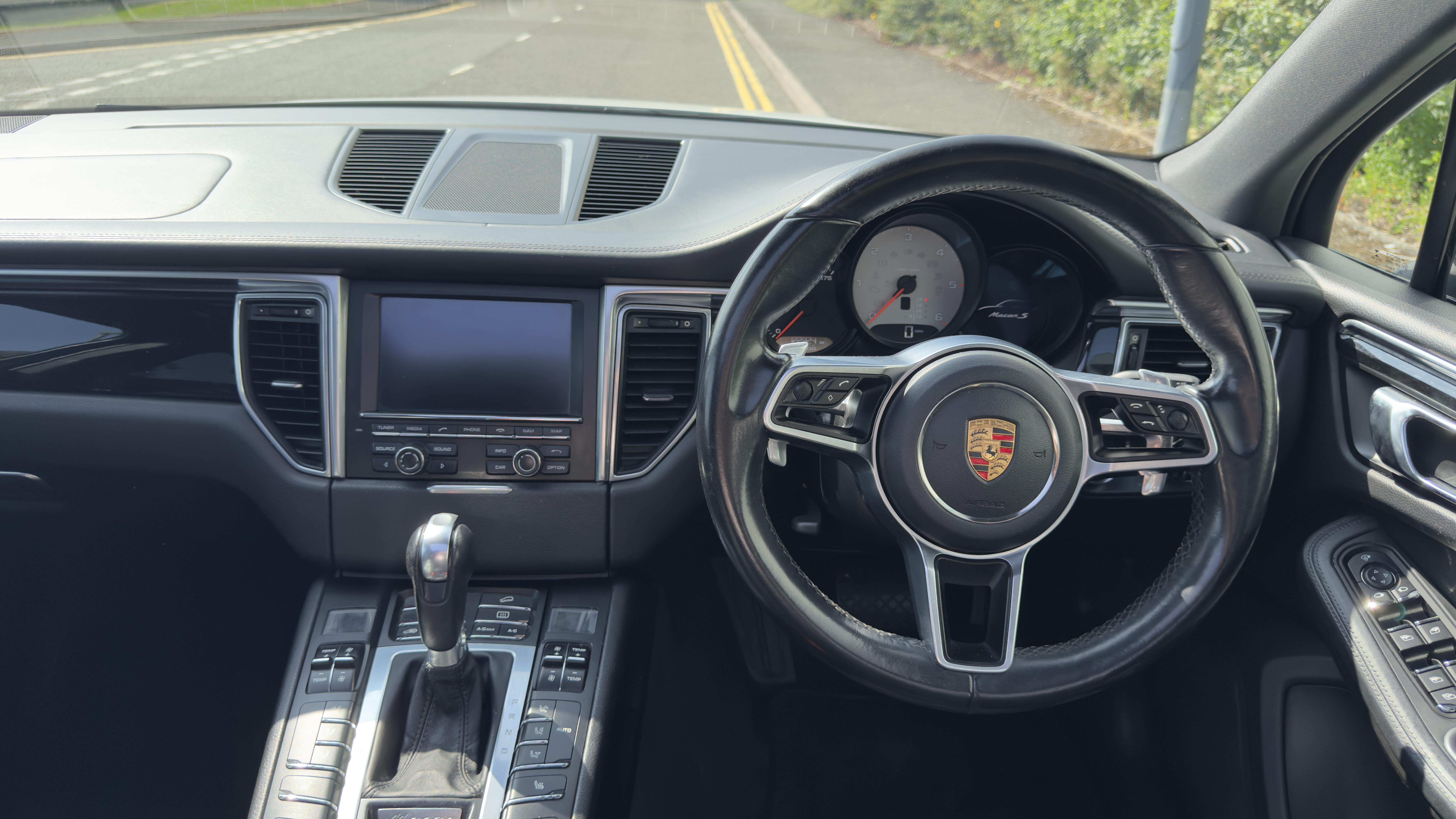 Porsche Macan (2014) image 13