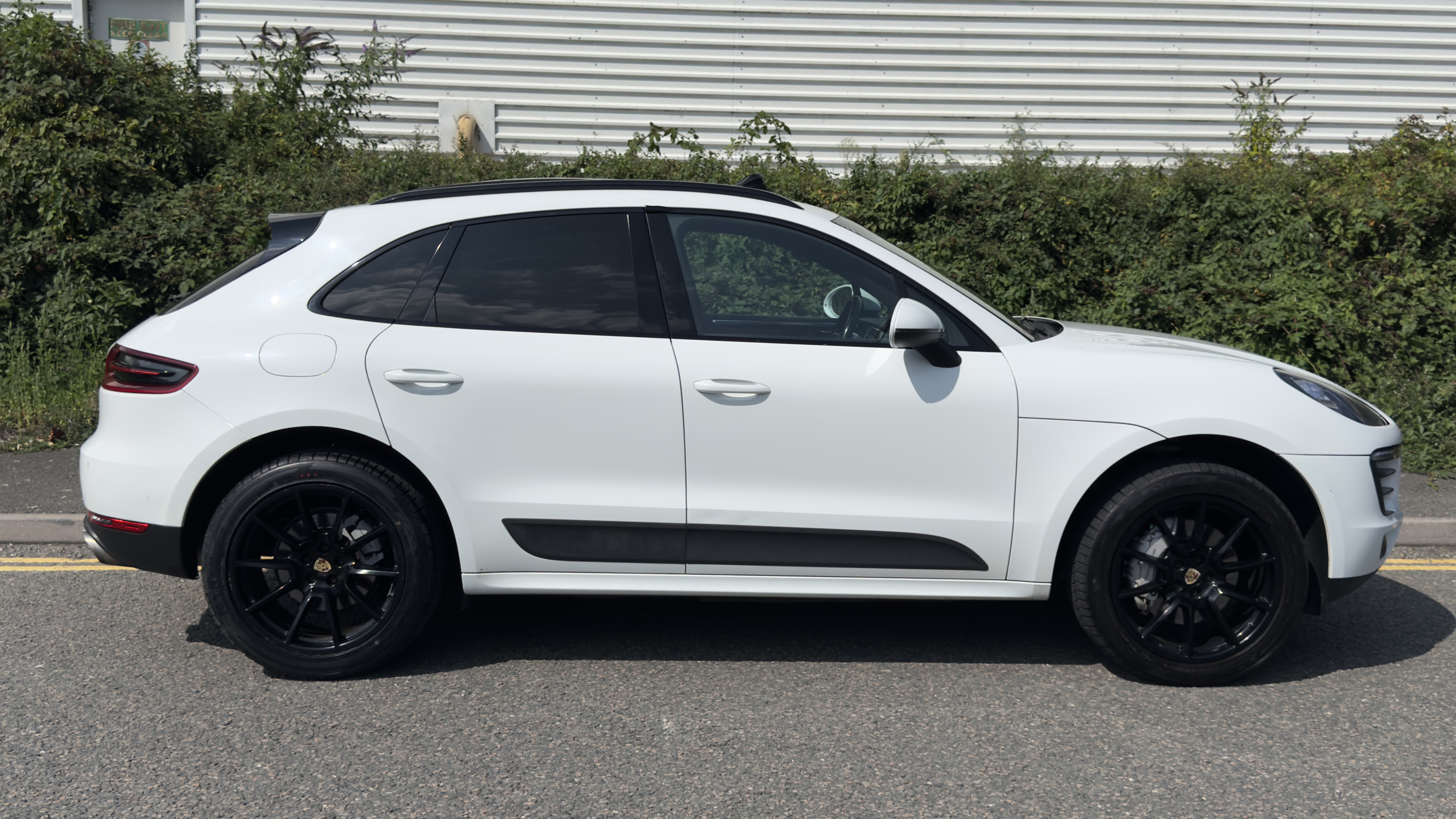 Porsche Macan (2014) image 2