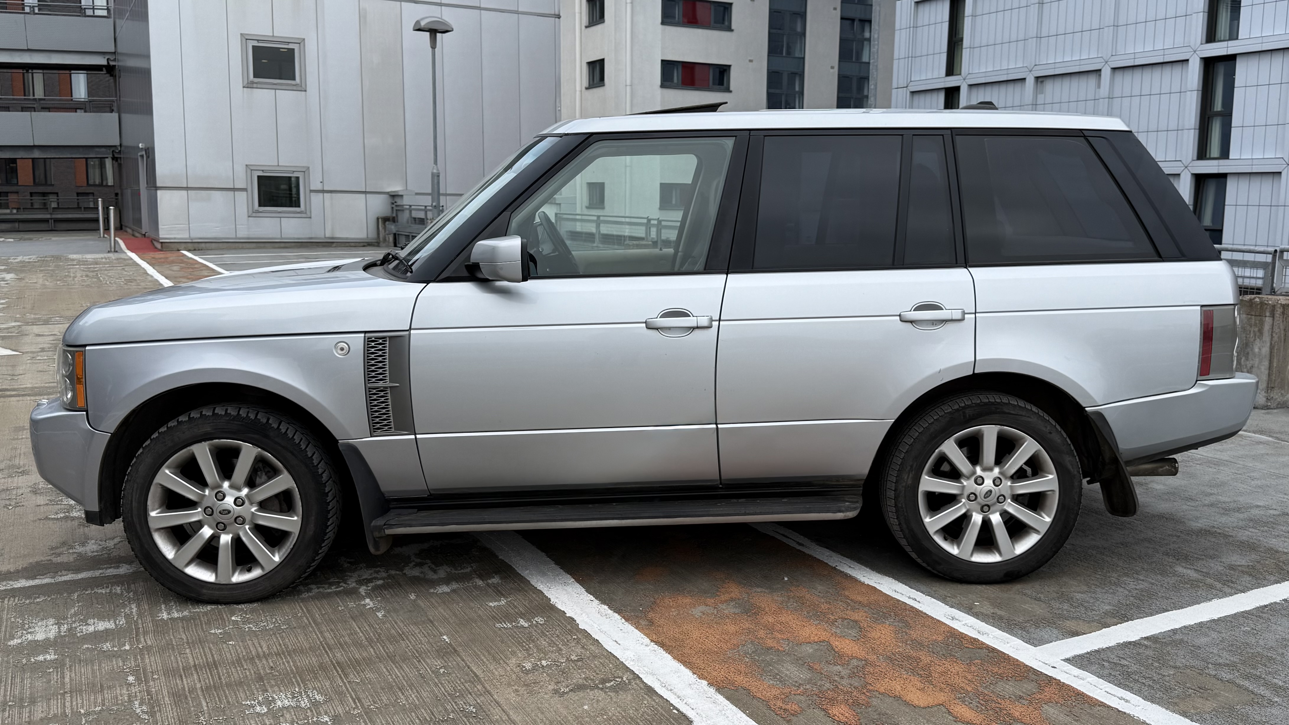 Land Rover Range Rover (2006) image 6