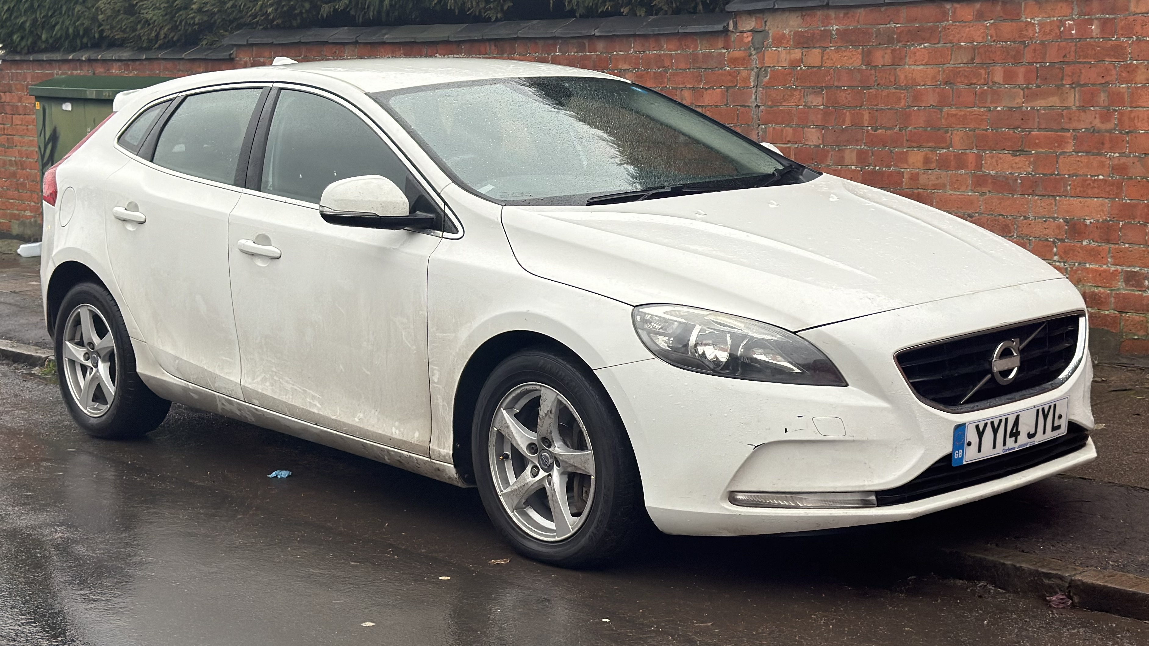 Volvo V40 2.0 D3 SE Euro 5 (s/s) 5dr (2014)