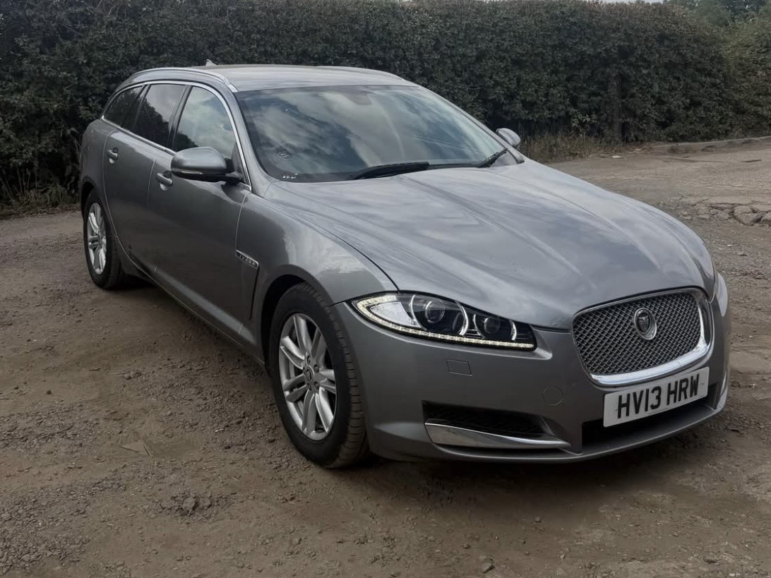 Jaguar XF 3.0d V6 Luxury Sportbrake Auto Euro 5 (s/s) 5dr (2013)