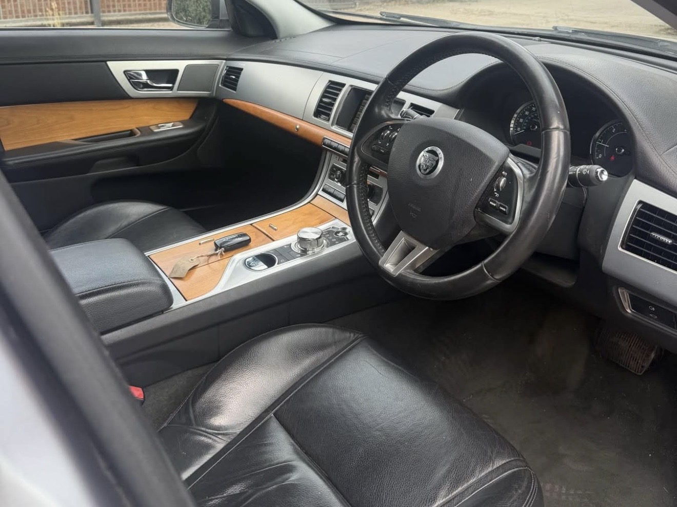 Jaguar XF 3.0d V6 Luxury Sportbrake Auto Euro 5 (s/s) 5dr (2013)