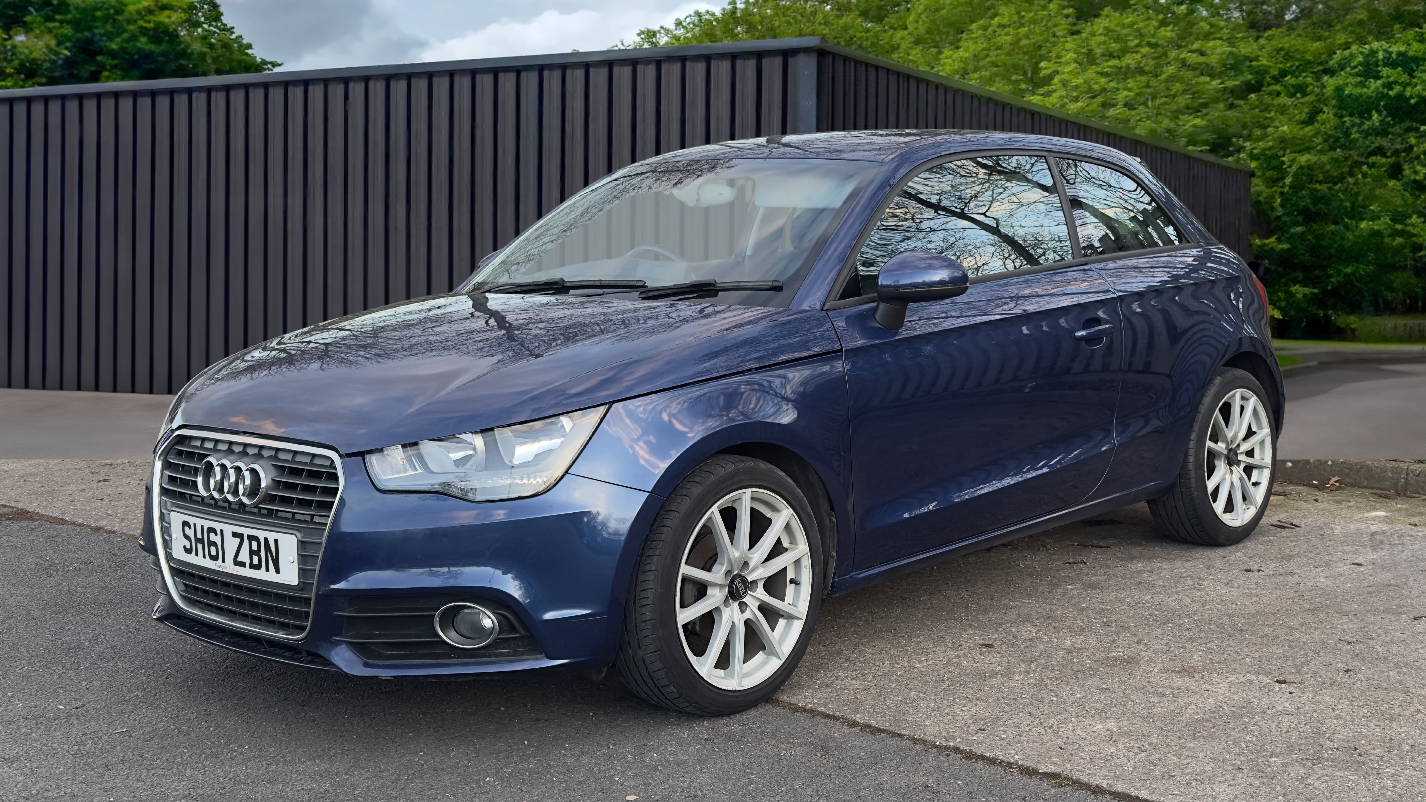 Audi A1 (2011) image 8