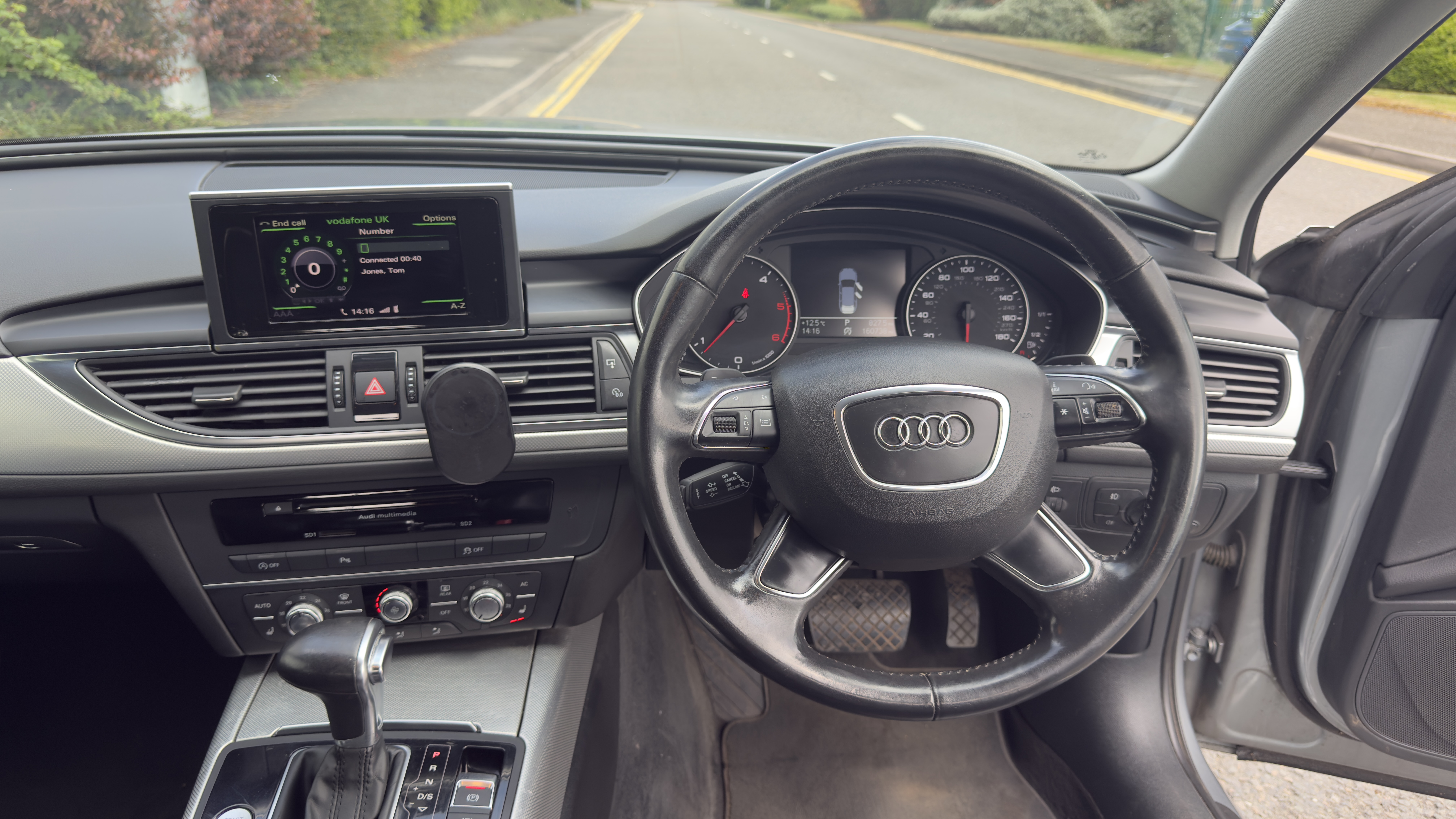 Audi A6 (2012) image 13