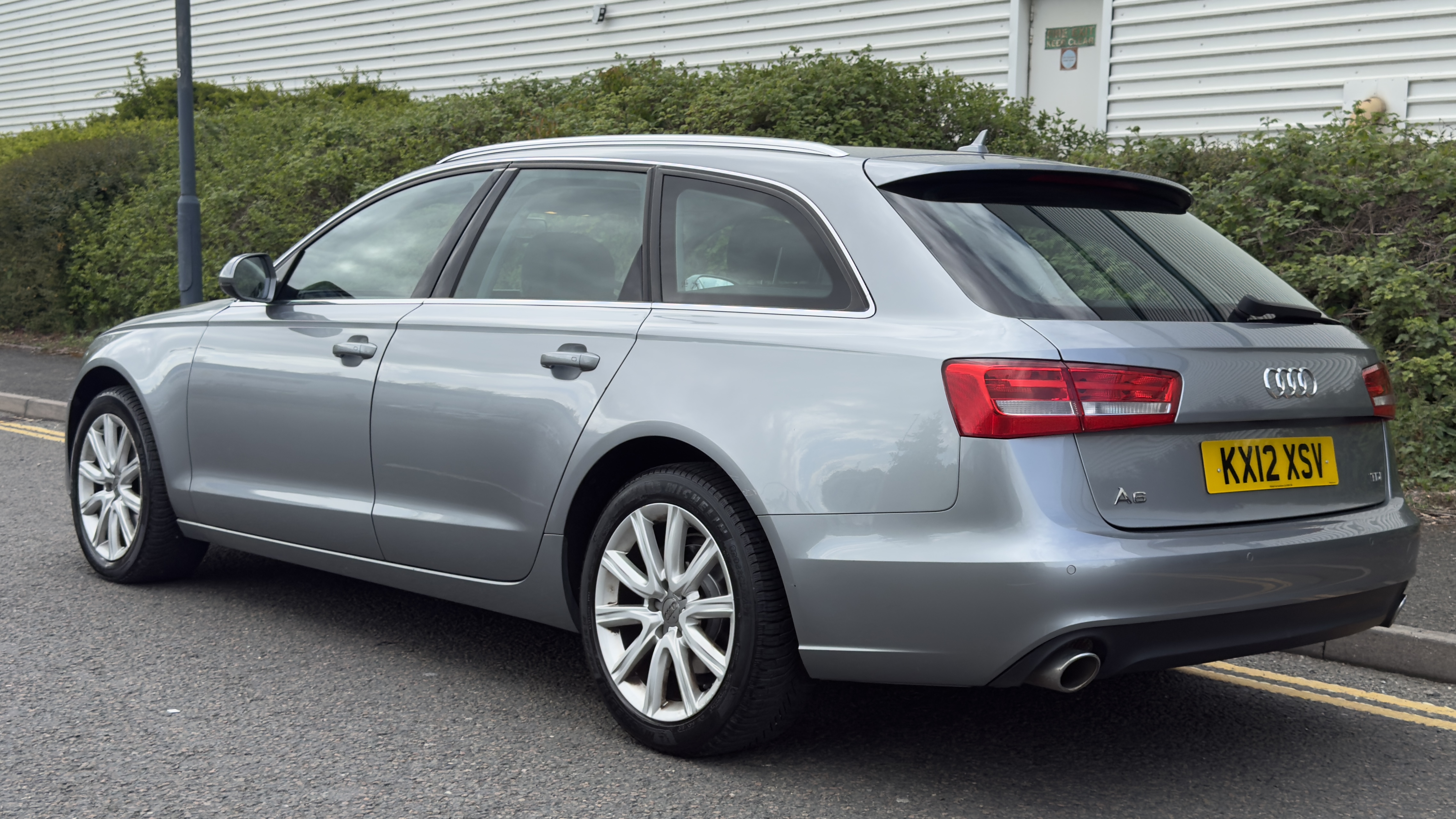 Audi A6 (2012) image 6