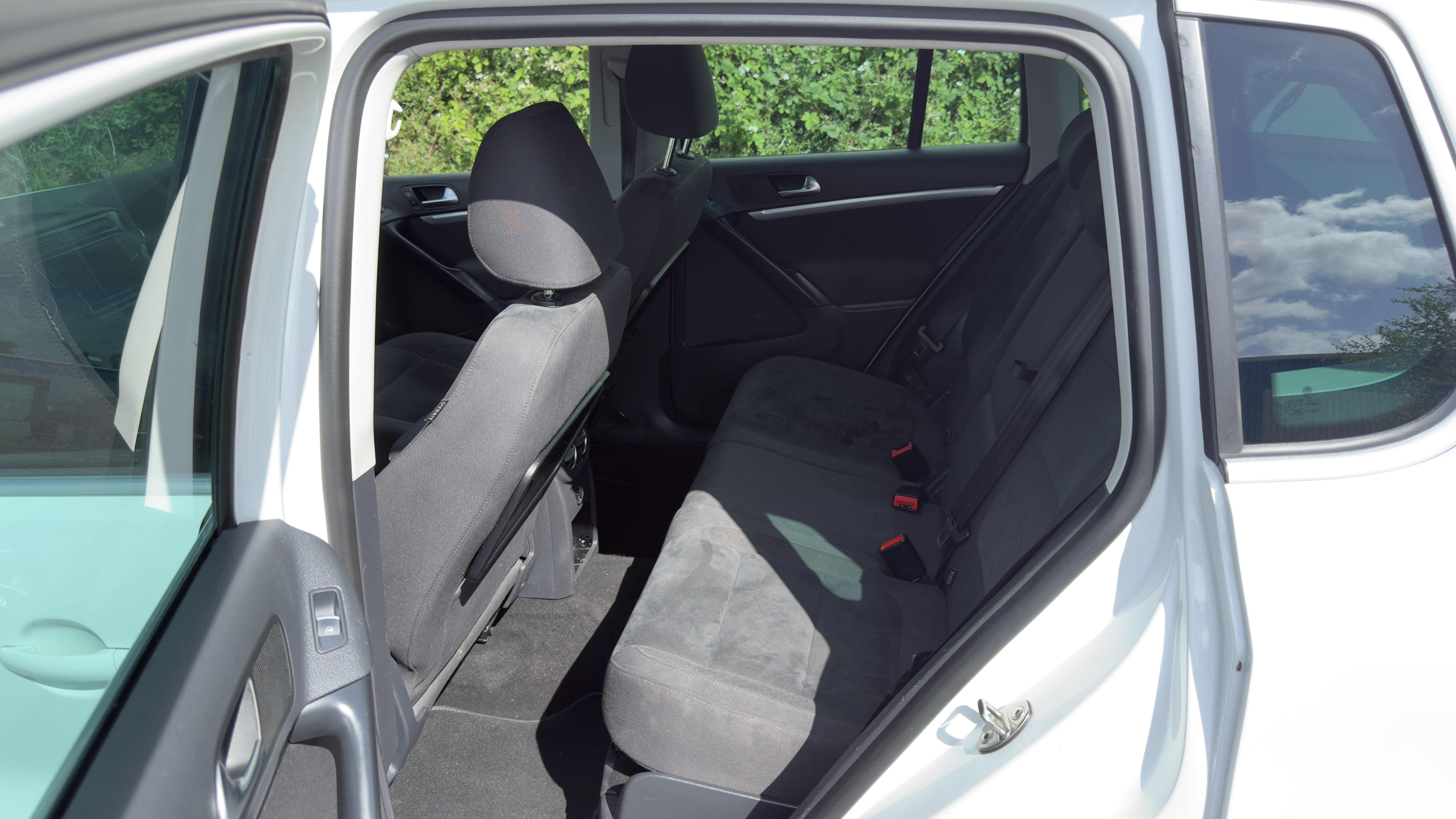 Volkswagen Tiguan (2015) image 14