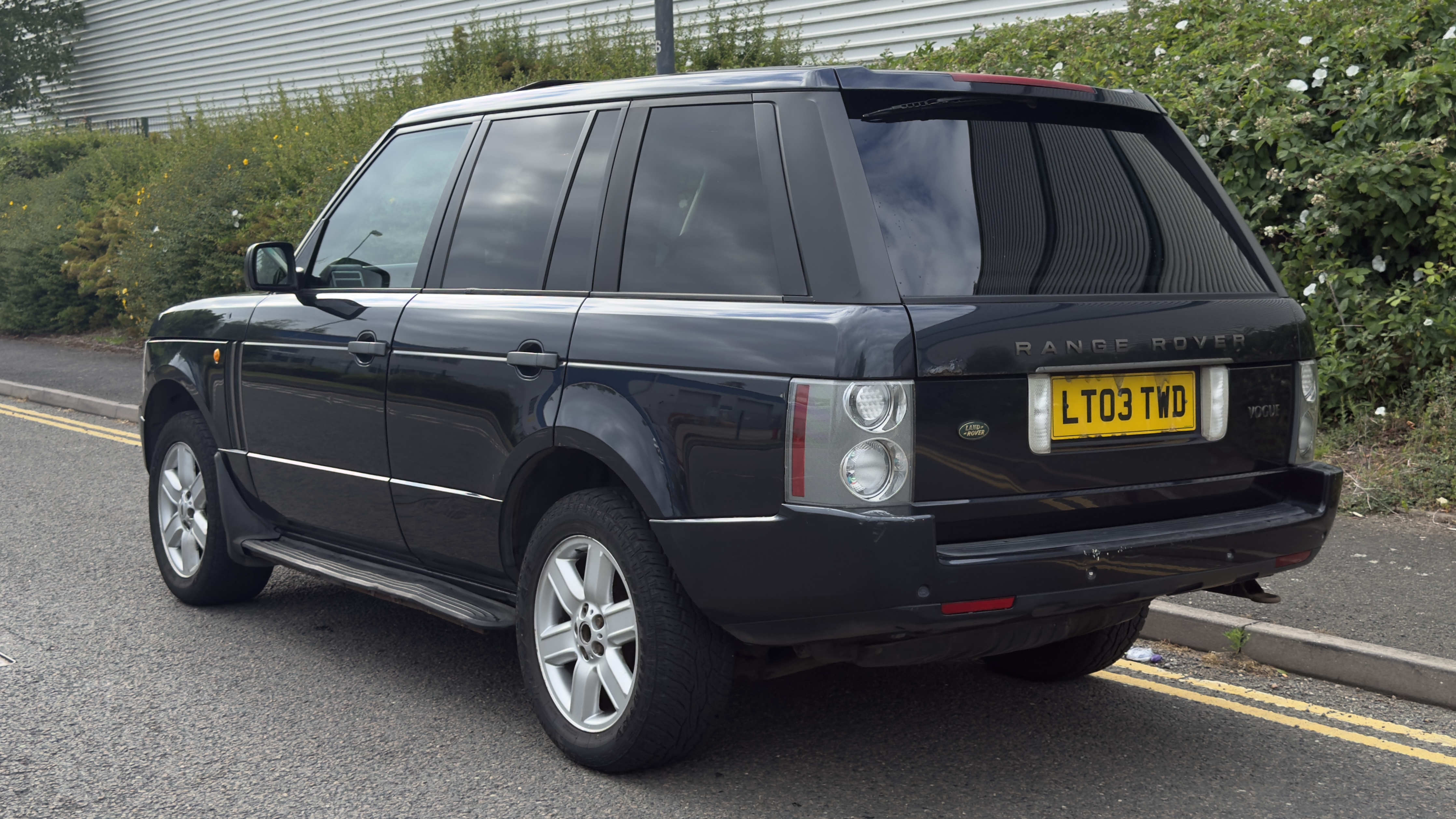 Land Rover Range Rover Vogue (2003) image 5