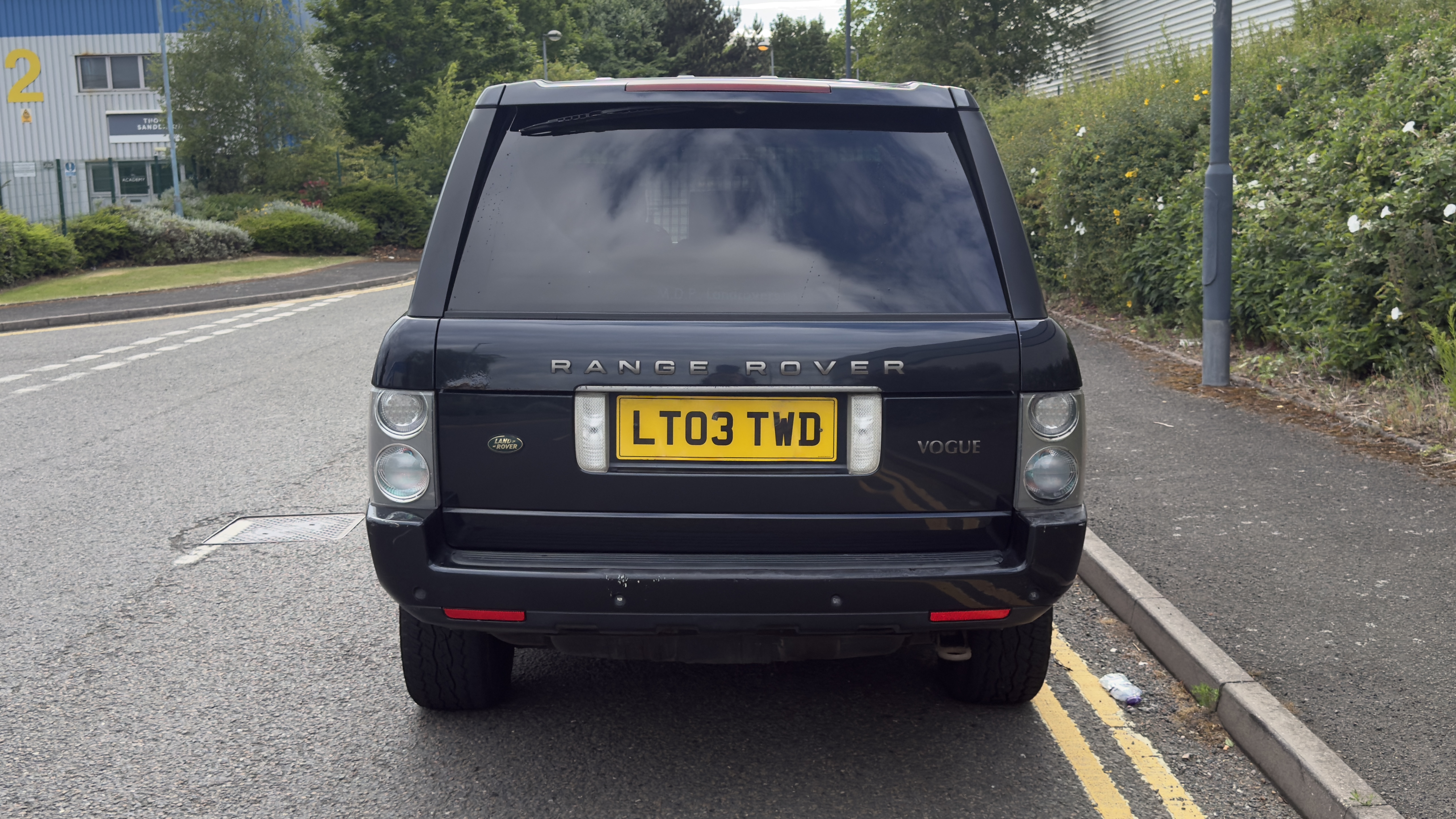 Land Rover Range Rover Vogue (2003) image 4